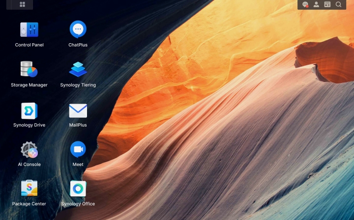 DiskStation Manager 7.4 界面